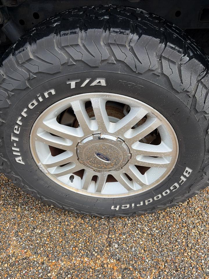 Ford F-150 4WD SuperCrew 145" Platinum 2013
