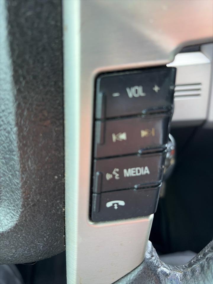 Ford F-150 4WD SuperCrew 145" Platinum 2013
