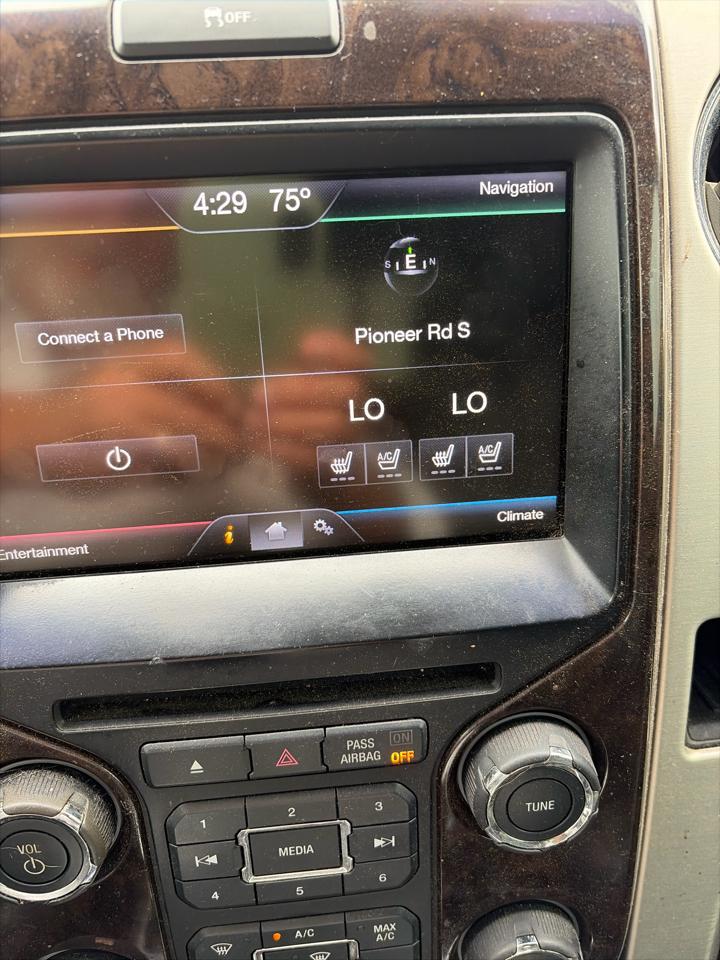 Ford F-150 4WD SuperCrew 145" Platinum 2013