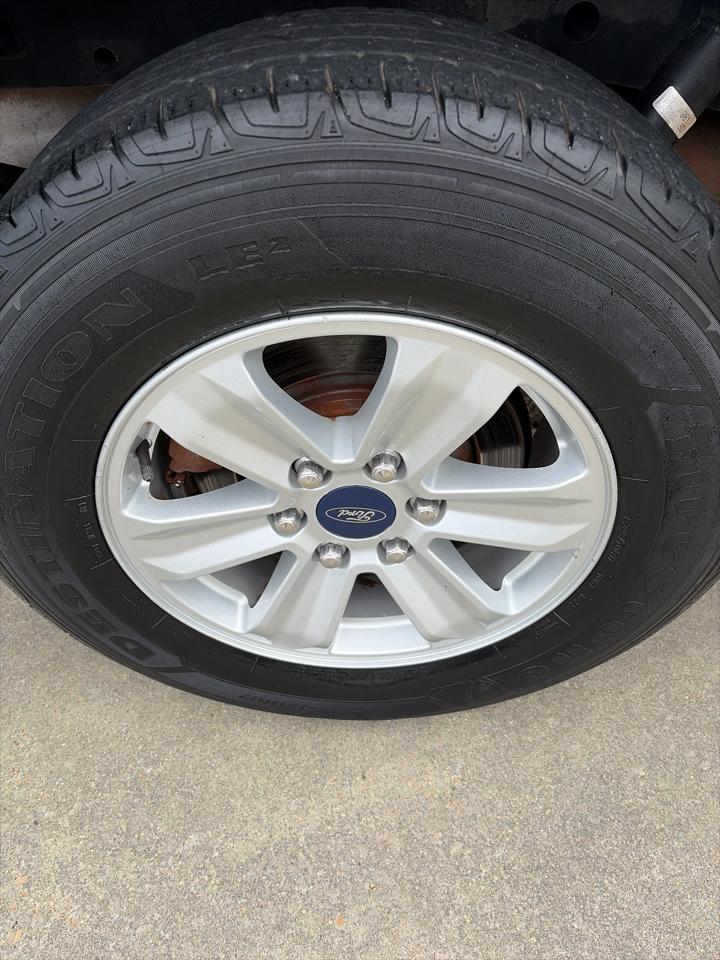 Ford F-150 2WD SuperCab 145" XLT 2015