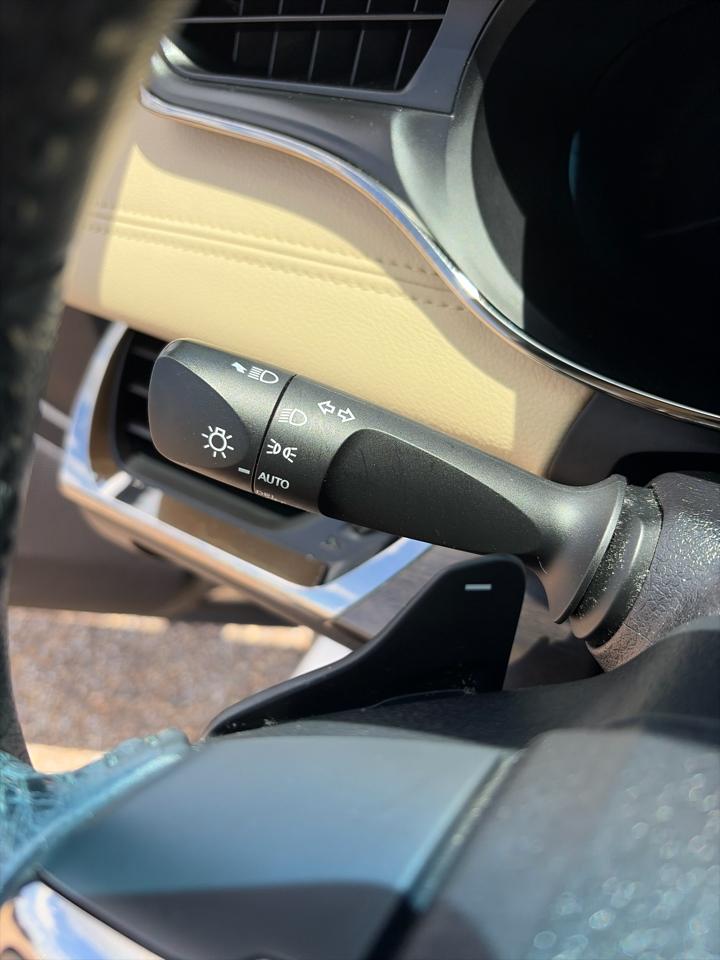 Toyota Avalon XLE Premium (Natl) 2017