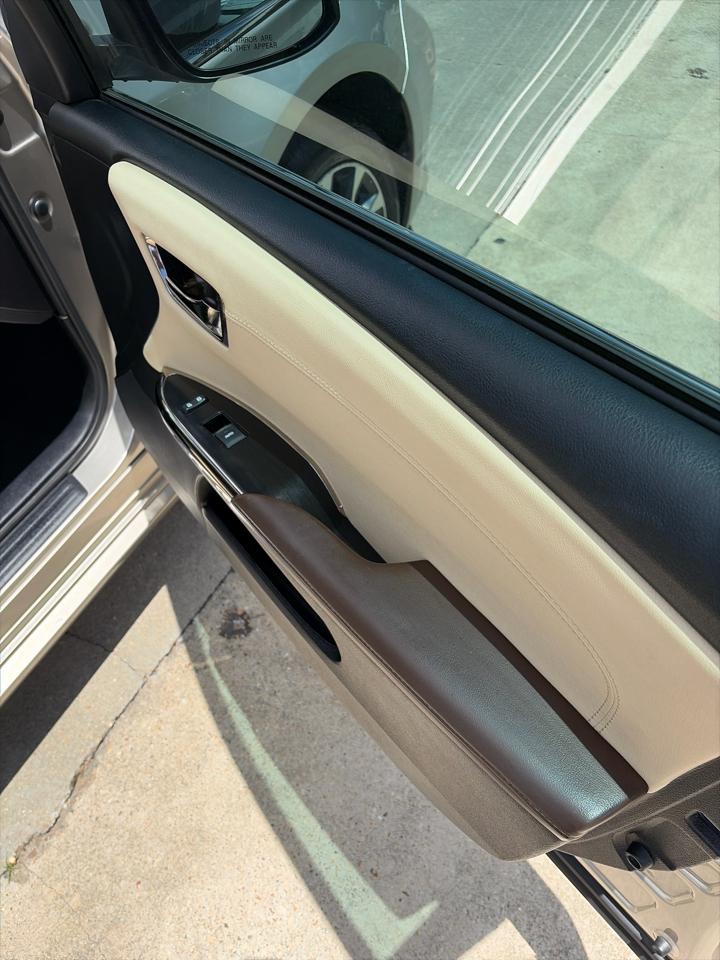 Toyota Avalon XLE Premium (Natl) 2017
