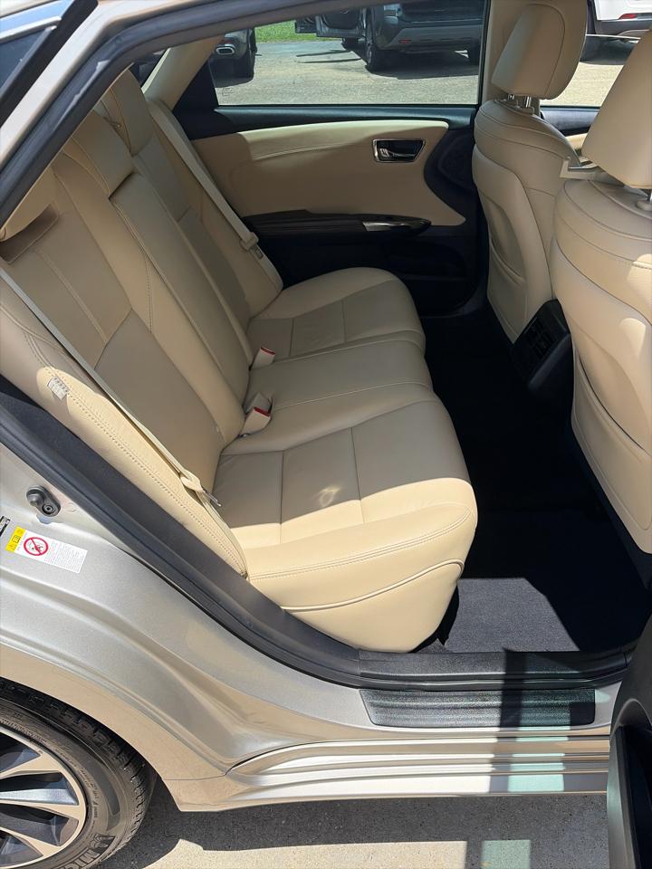 Toyota Avalon XLE Premium (Natl) 2017