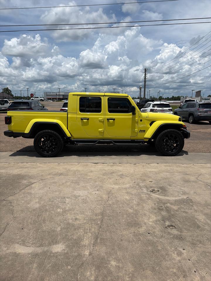 Jeep Gladiator Nighthawk 4x4 2024