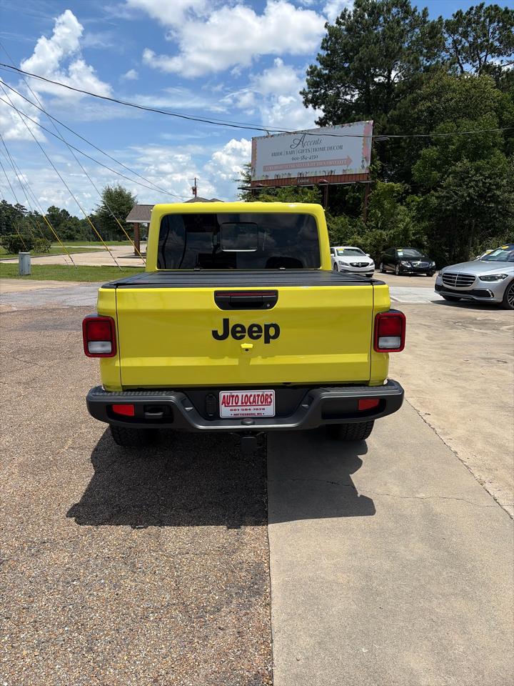 Jeep Gladiator Nighthawk 4x4 2024