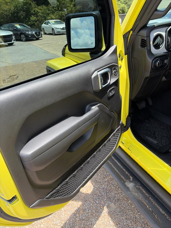 Jeep Gladiator Nighthawk 4x4 2024