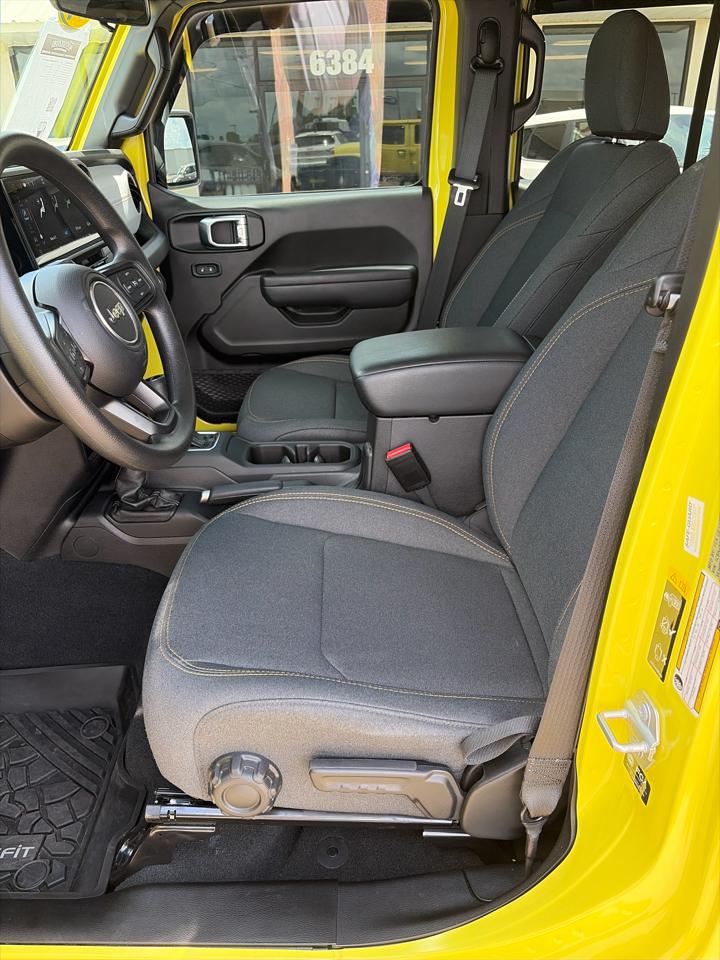 Jeep Gladiator Nighthawk 4x4 2024