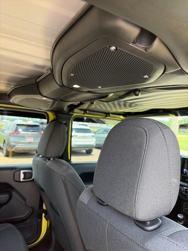Jeep Gladiator Nighthawk 4x4 2024