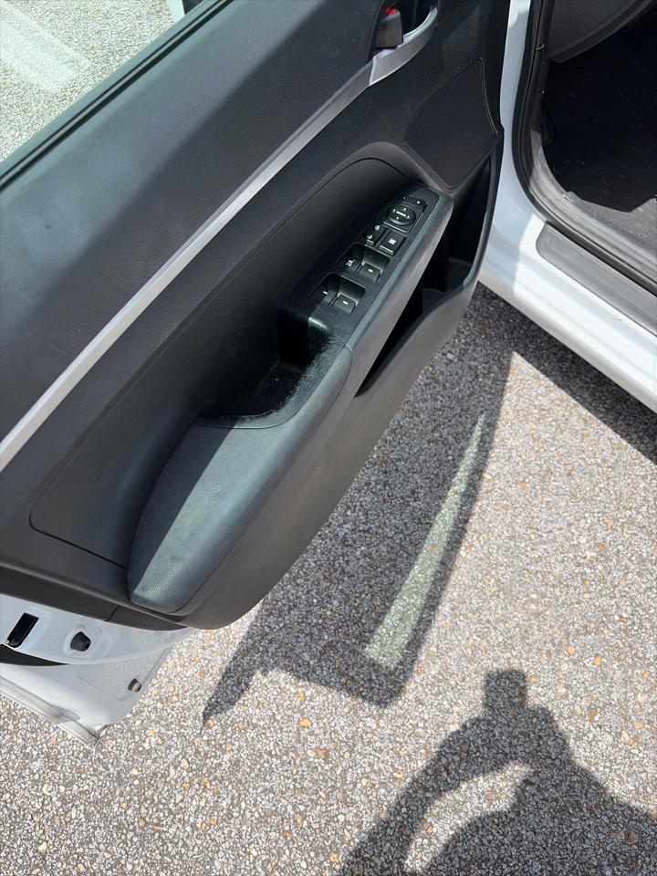 Hyundai Elantra SE Auto 2019