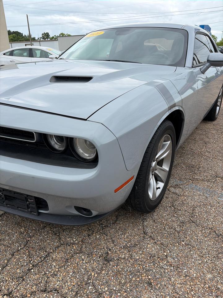 Dodge Challenger SXT RWD 2020