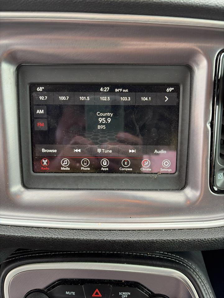 Dodge Challenger SXT RWD 2020