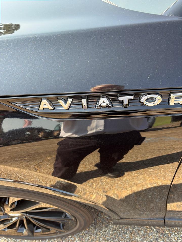 Lincoln Aviator Reserve AWD 2025