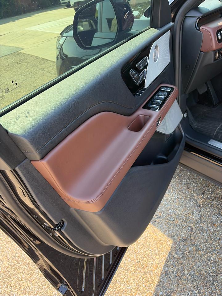 Lincoln Aviator Reserve AWD 2025