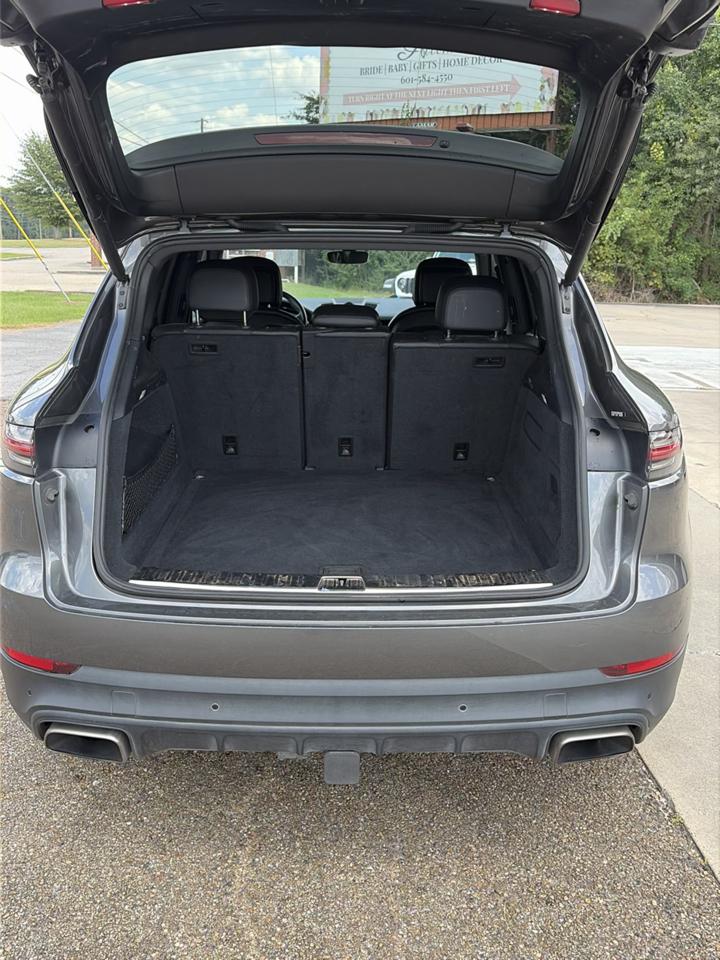Porsche Cayenne AWD 2021