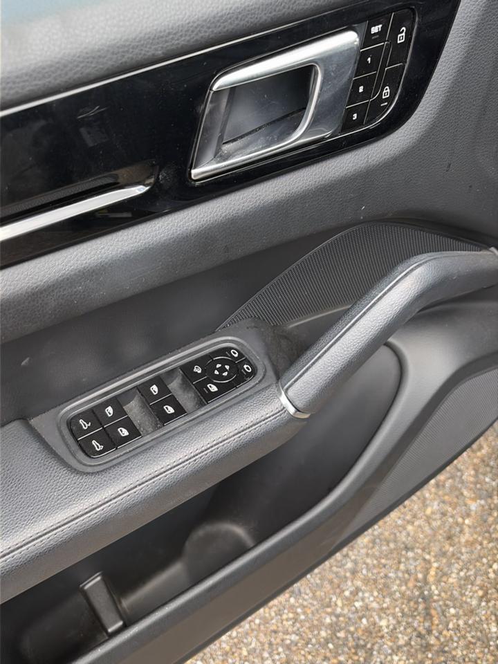 Porsche Cayenne AWD 2021