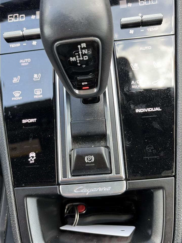 Porsche Cayenne AWD 2021
