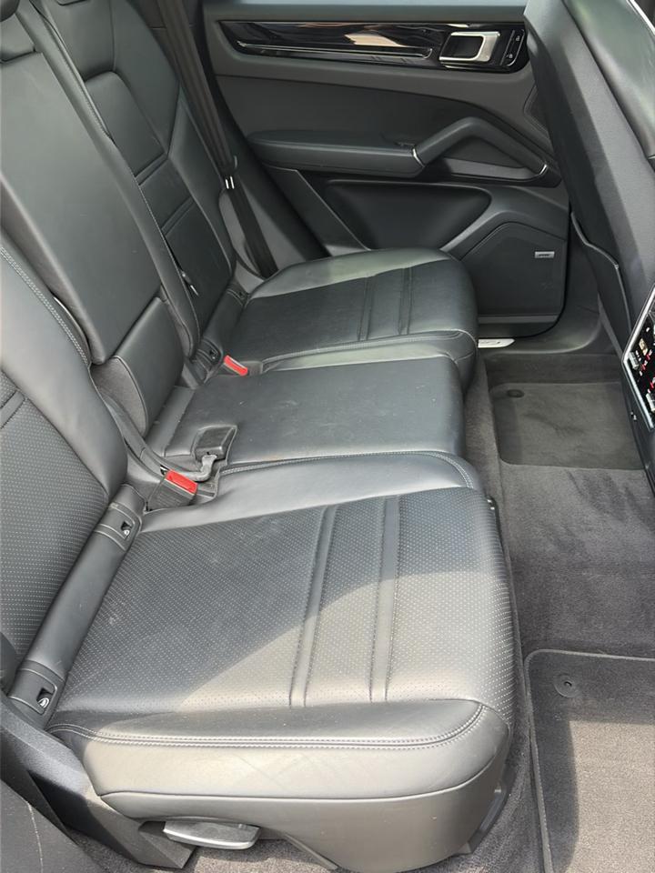 Porsche Cayenne AWD 2021