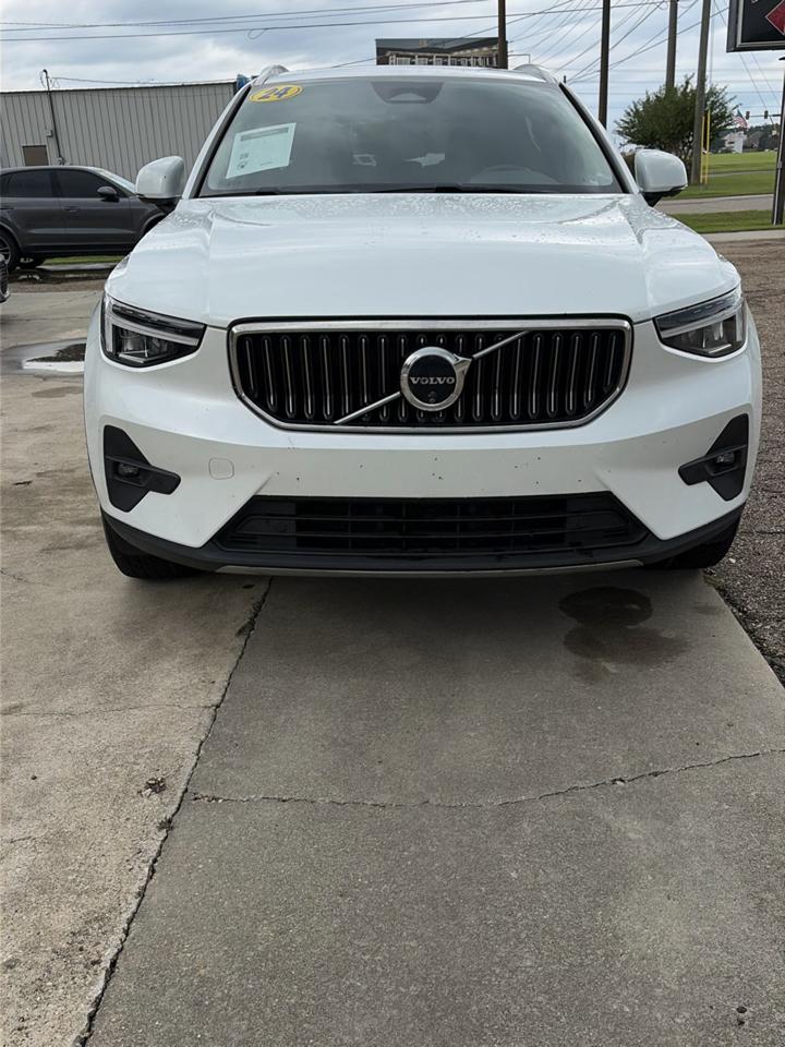 Volvo XC40 B5 AWD Plus Bright Theme 2024