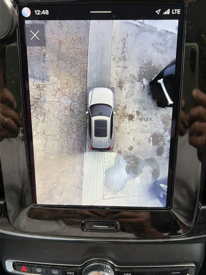 Volvo XC40 B5 AWD Plus Bright Theme 2024