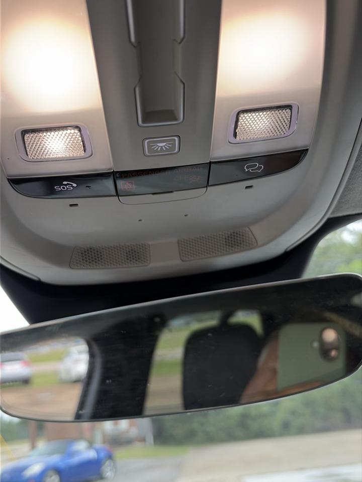 Volvo XC40 B5 AWD Plus Bright Theme 2024