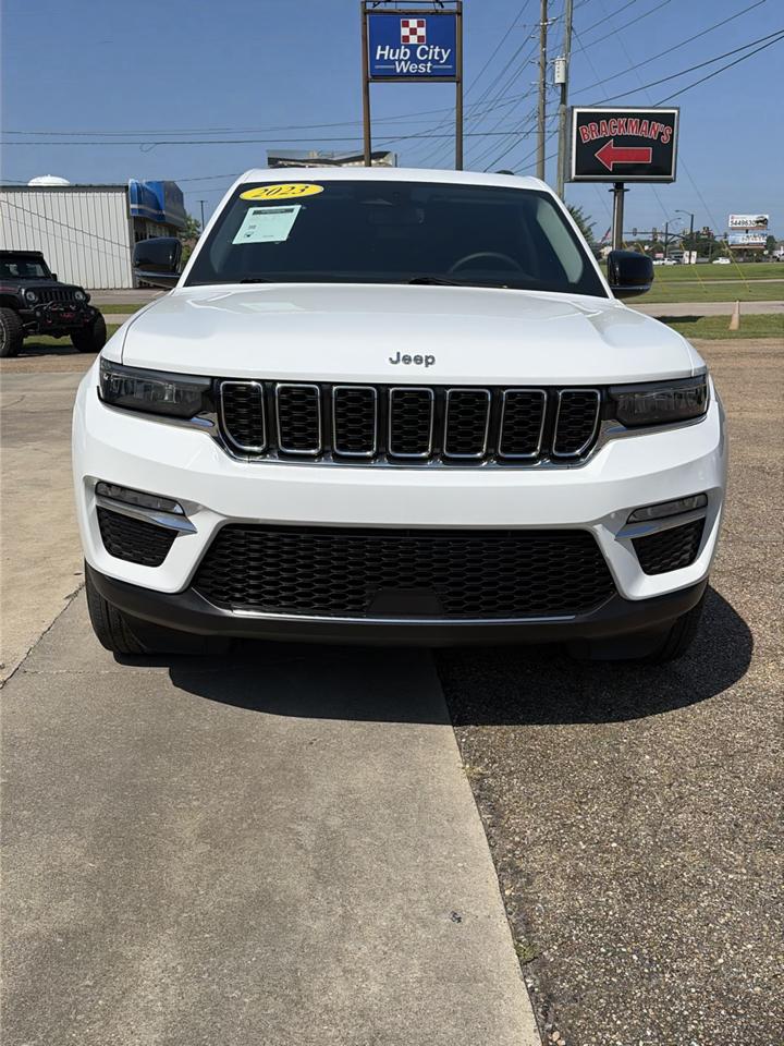 Jeep Grand Cherokee Limited 4x2 2023