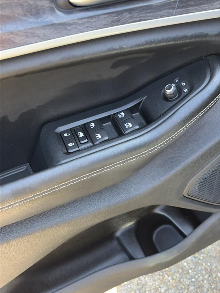 Jeep Grand Cherokee Limited 4x2 2023