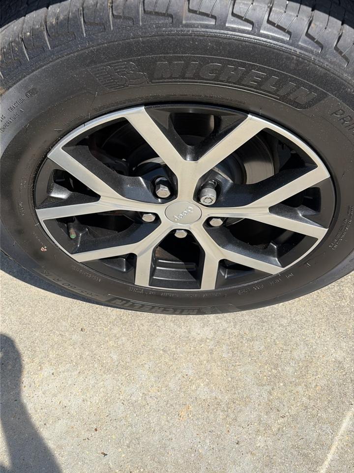 Jeep Grand Cherokee Limited 4x2 2023