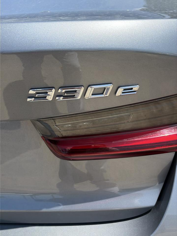 BMW 3 Series 330e xDrive Plug-In Hybrid 2024