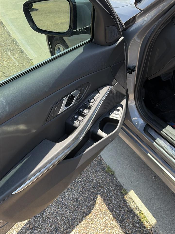 BMW 3 Series 330e xDrive Plug-In Hybrid 2024