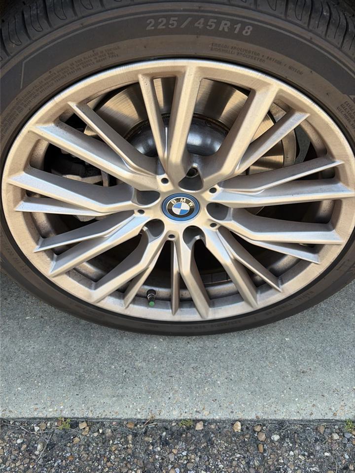 BMW 3 Series 330e xDrive Plug-In Hybrid 2024