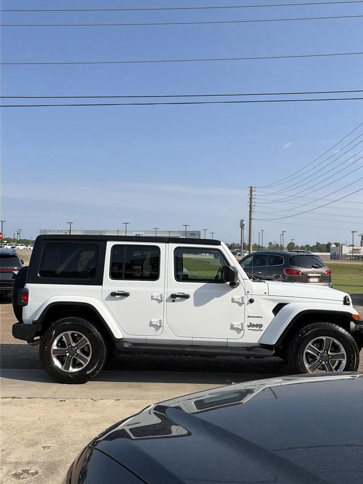 Jeep Wrangler Unlimited Sahara 4x4 2021