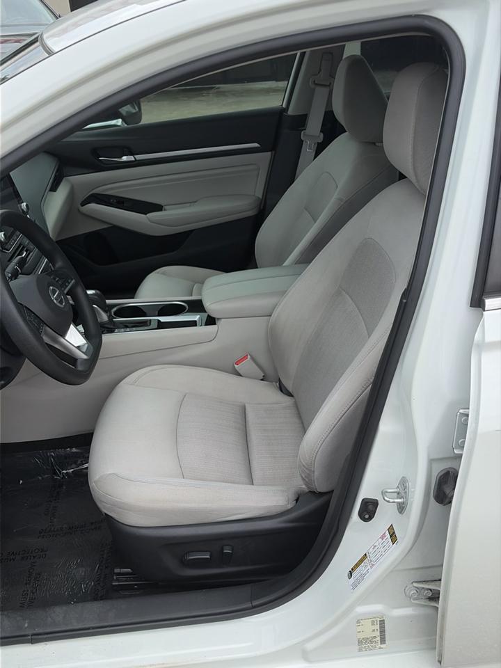 Nissan Altima 2.5 SV Sedan 2021