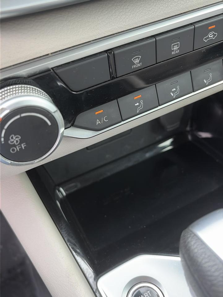 Nissan Altima 2.5 SV Sedan 2021