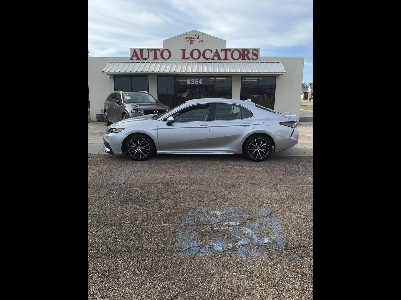 2021 Toyota Camry SE Auto (Natl)