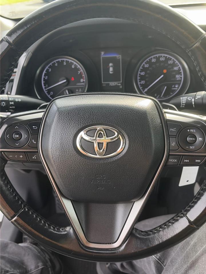 Toyota Camry SE Auto (Natl) 2021
