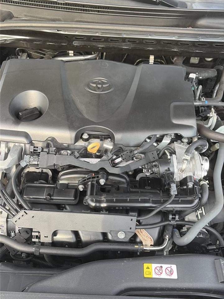 Toyota Camry SE Auto (Natl) 2021