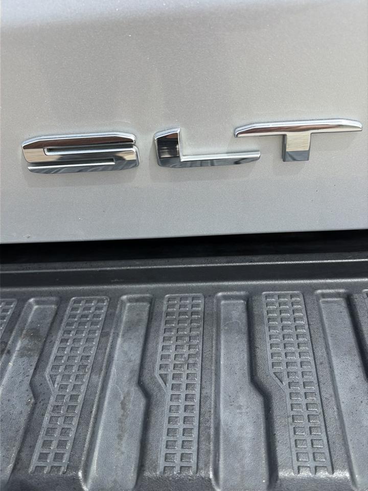 GMC Sierra 1500 4WD Crew Cab 147" SLT 2021