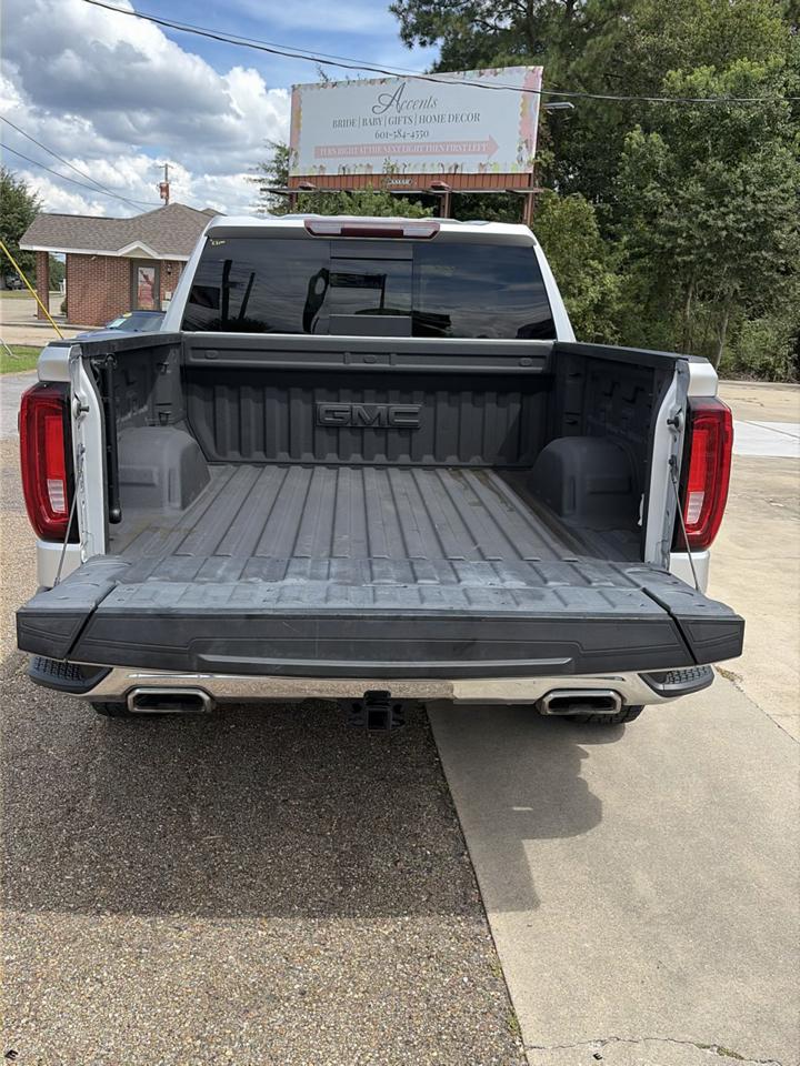 GMC Sierra 1500 4WD Crew Cab 147" SLT 2021