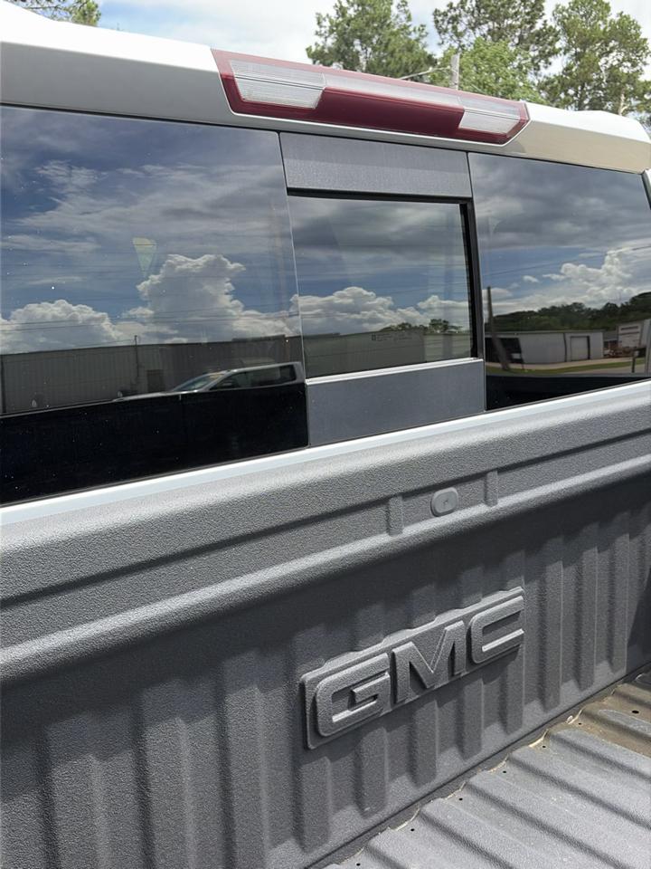 GMC Sierra 1500 4WD Crew Cab 147" SLT 2021