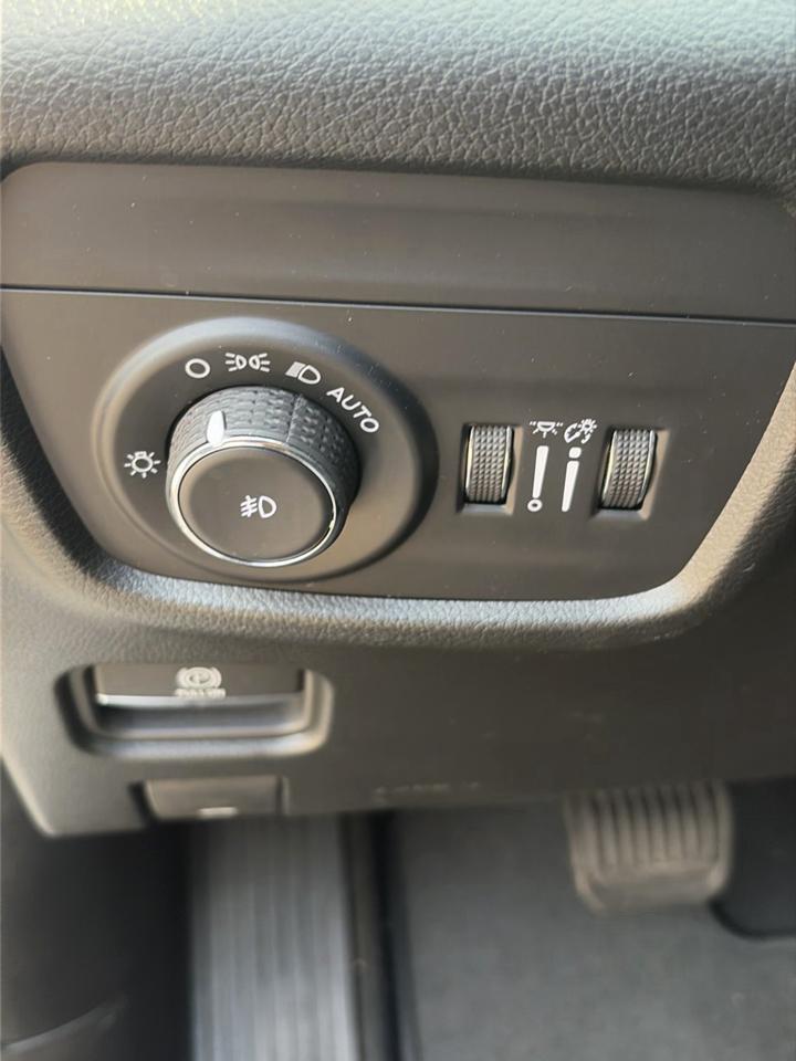 Jeep Grand Cherokee Limited 4x4 2023