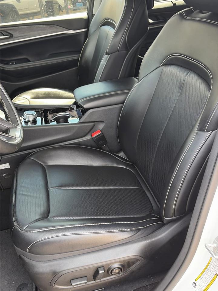Jeep Grand Cherokee Limited 4x4 2023