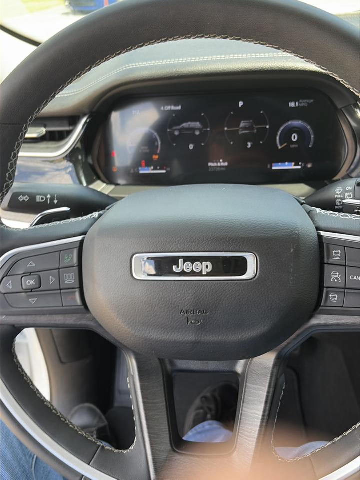 Jeep Grand Cherokee Limited 4x4 2023