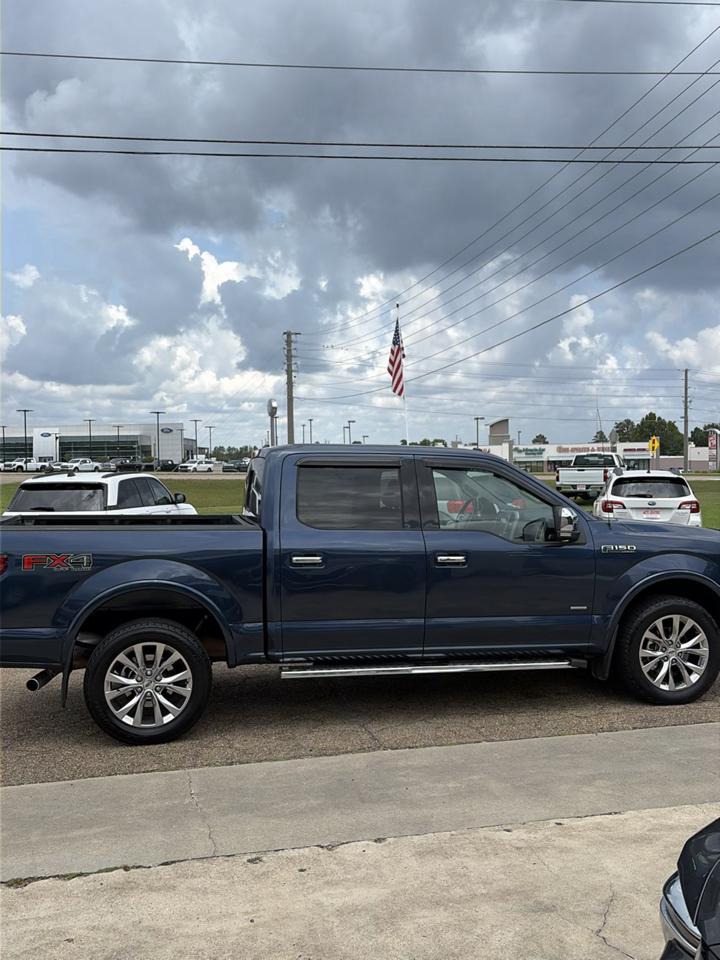 Ford F-150 Lariat 4WD SuperCrew 5.5' Box 2017