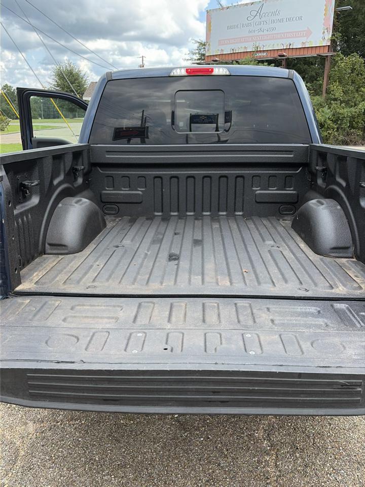 Ford F-150 Lariat 4WD SuperCrew 5.5' Box 2017