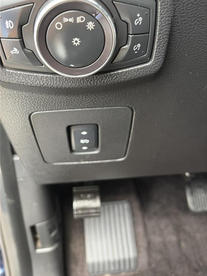 Ford F-150 Lariat 4WD SuperCrew 5.5' Box 2017