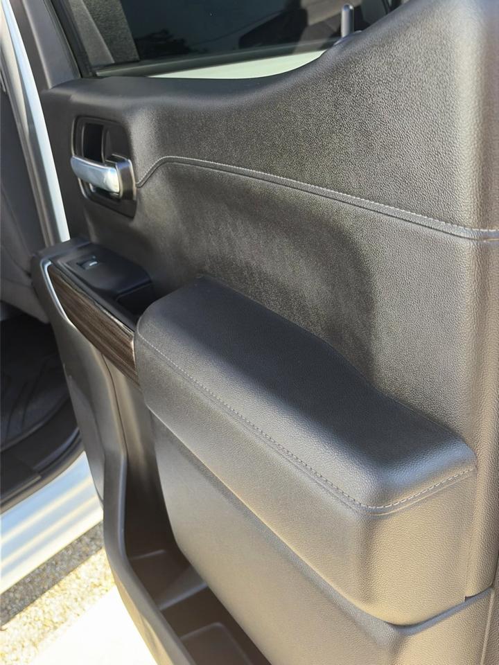 Chevrolet Silverado 1500 4WD Crew Cab 147" RST 2021