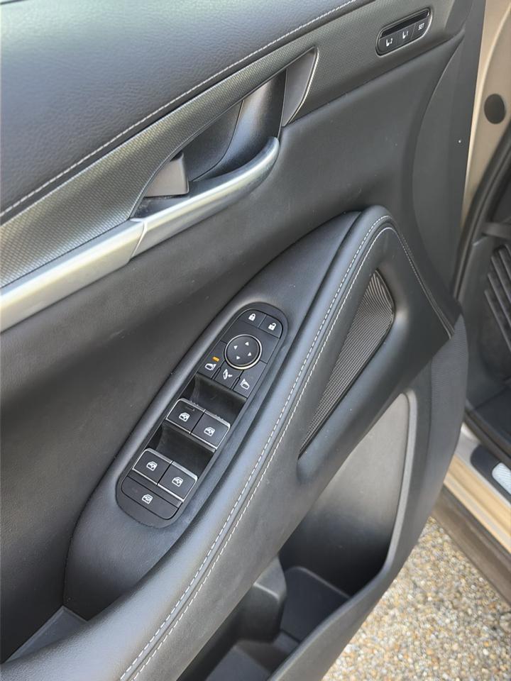 Infiniti QX60 LUXE FWD 2023