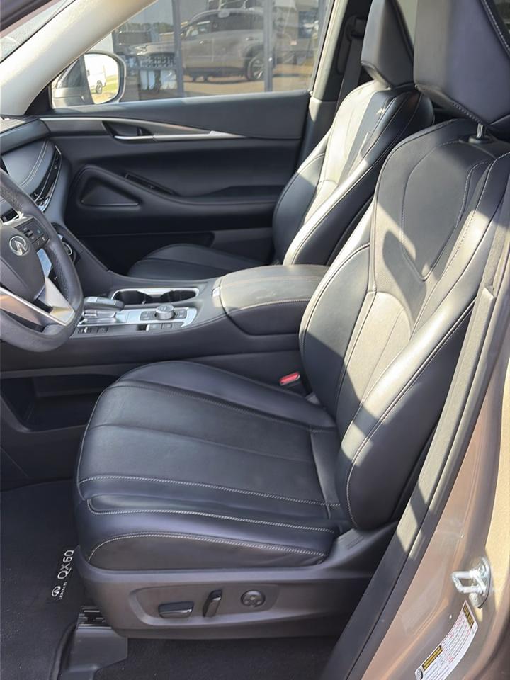 Infiniti QX60 LUXE FWD 2023