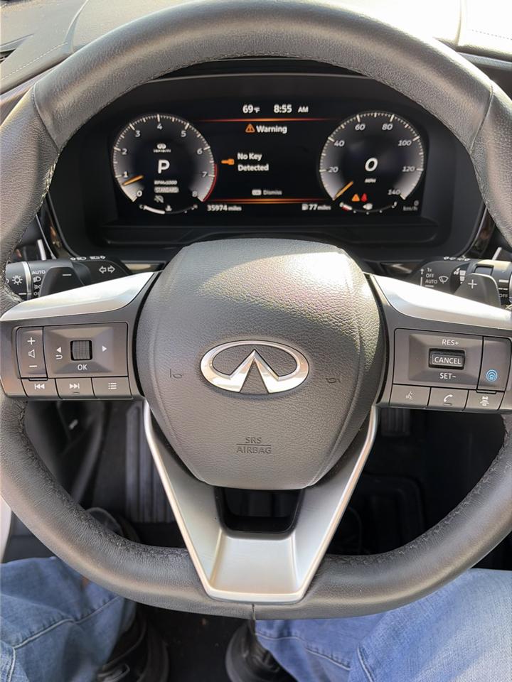 Infiniti QX60 LUXE FWD 2023