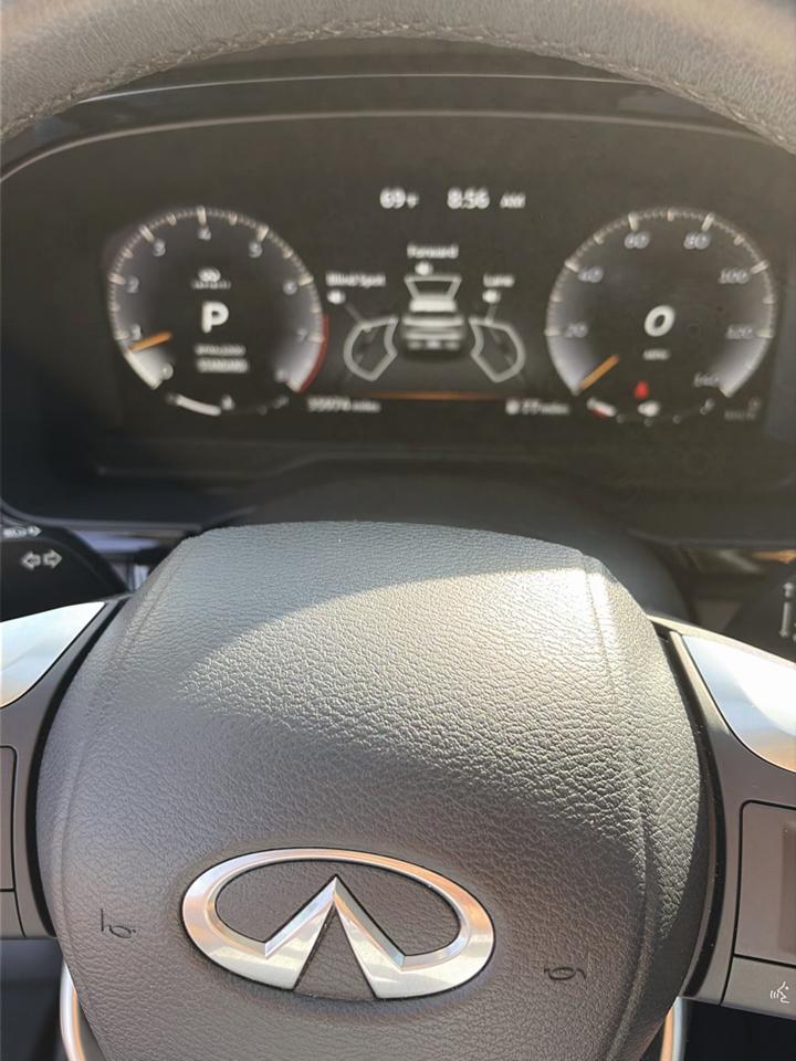 Infiniti QX60 LUXE FWD 2023
